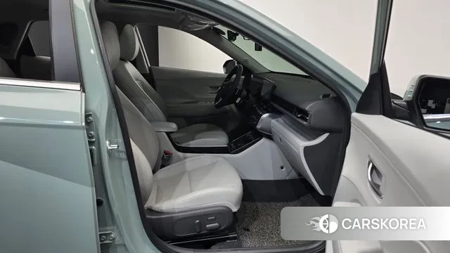 Hyundai Kona (SX2) 2024 Цвет галактики из Кореи, фото 2