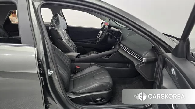 Hyundai The New Avante (CN7) 2023 Серый из Кореи, фото 2