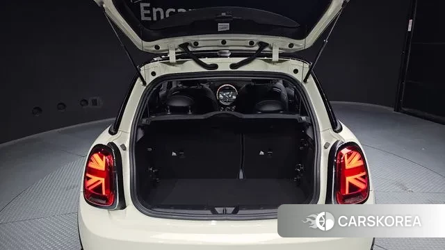 Mini Cooper 2019 Жемчужный цвет из Кореи, фото 2