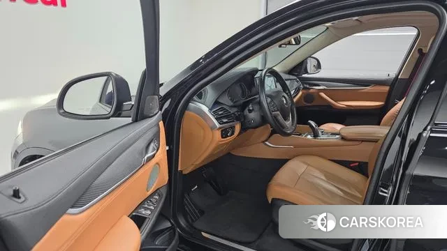 BMW X6 (F16) 2018 Черный из Кореи, фото 2