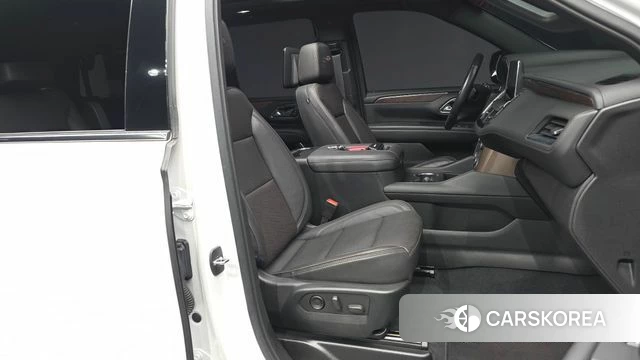 Chevrolet (GM Daewoo) Tahoe 2023 Белый из Кореи, фото 2