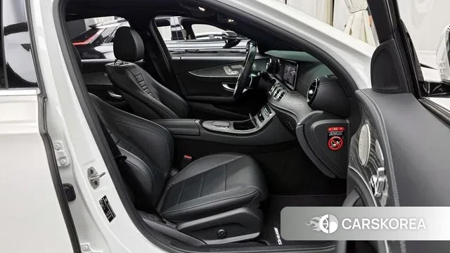 Mercedes-Benz E-Class W213 2021 Белый из Кореи, фото 2