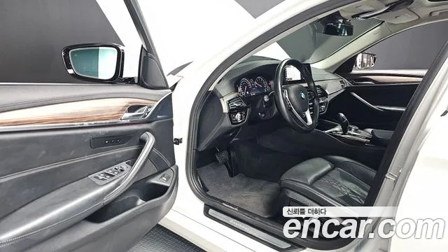 BMW 5 Series (G30) id 2682583 из Кореи 2