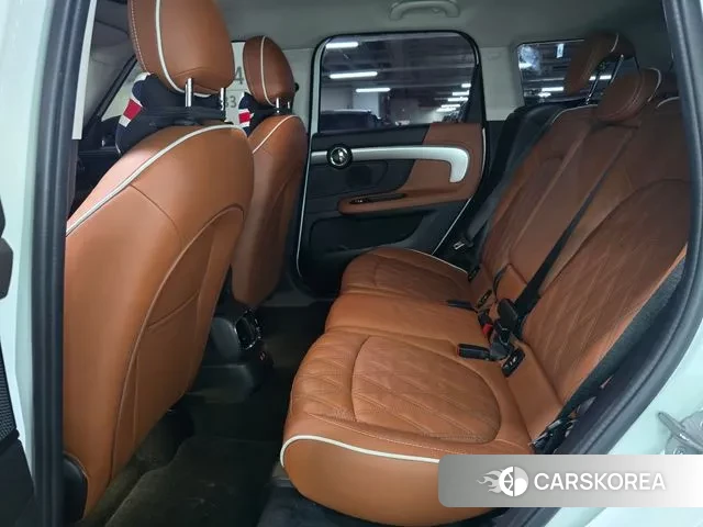 Mini Cooper S Countryman 2024 Белый из Кореи, фото 2