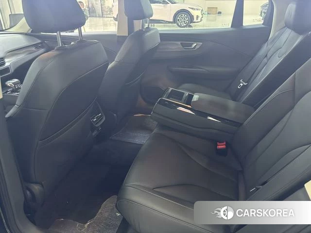 Red flag E-QM5 2023 Черный из Китая, фото 2