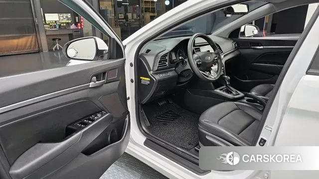 Hyundai The New Avante AD 2019 Белый из Кореи, фото 2