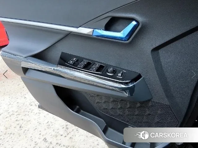 Ssangyong Torres 2023 Черный из Кореи, фото 2