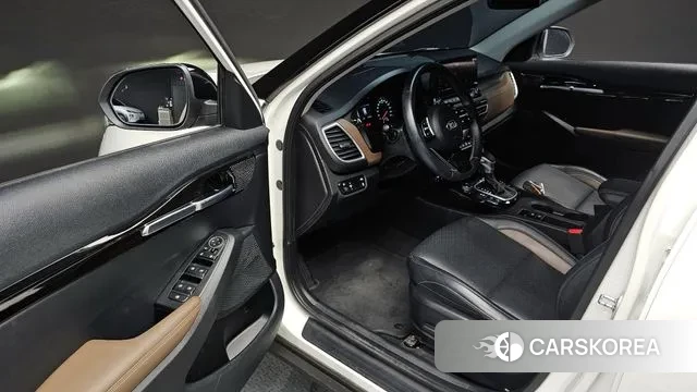 Kia Seltos 2021 Белый из Кореи, фото 2