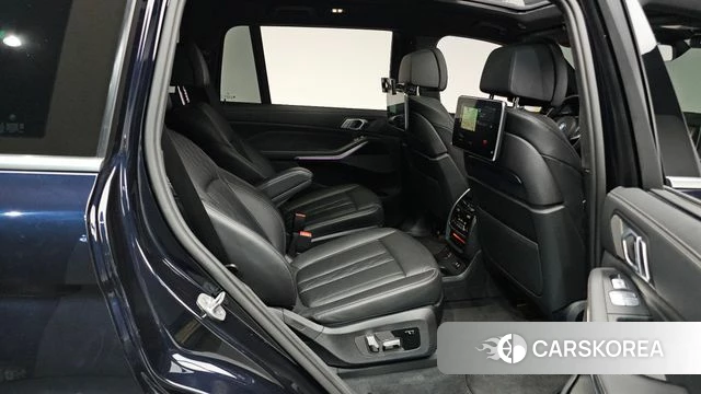 BMW X7 (G07) 2021 Черный из Кореи, фото 2