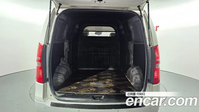 Hyundai The New Grand Starex 2018 Белый из Кореи, фото 2