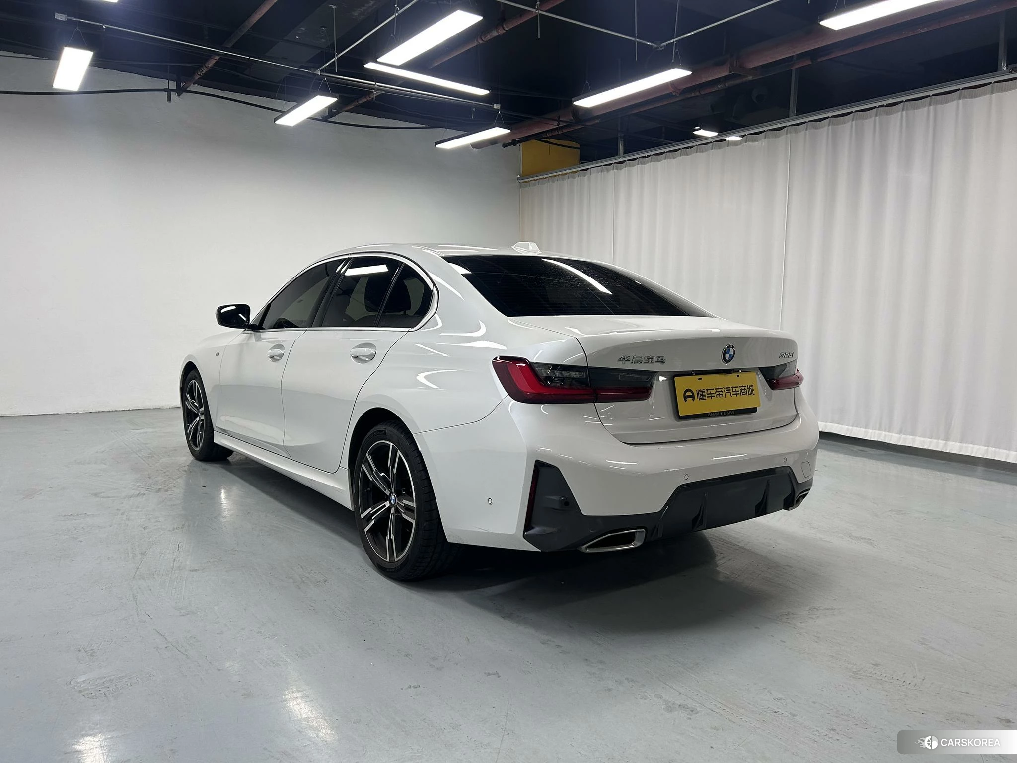 BMW 3 series 2022 Белый из Китая, фото 2
