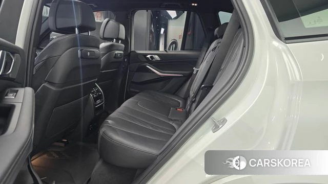 BMW X5 (G05) 2024 Белый из Кореи, фото 2