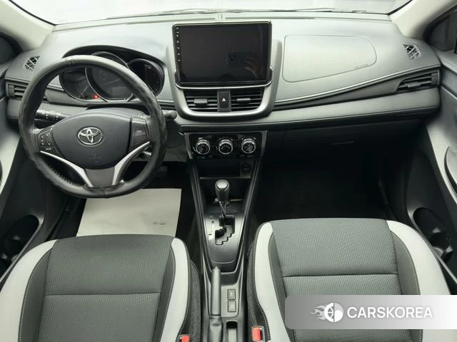 Toyota YARIS L Zhixuan 2022 Белый из Китая, фото 2