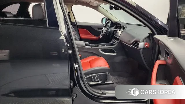 Jaguar F-PACE 2020 Черный из Кореи, фото 2