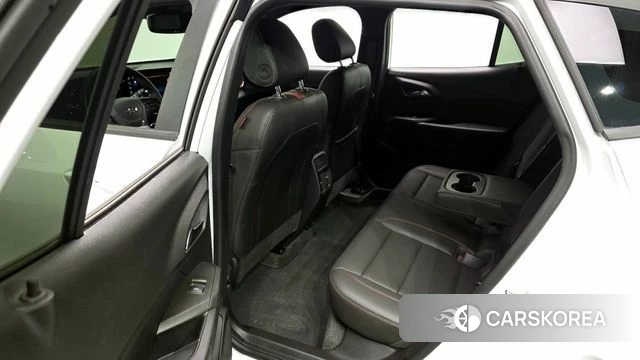 Chevrolet (GM Daewoo) Trax Crossover 2023 Белый из Кореи, фото 2