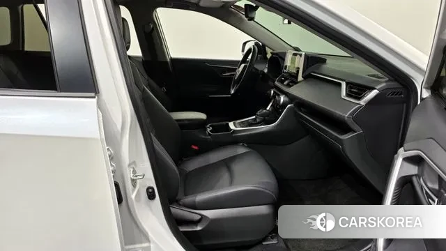 Toyota RAV4 5th Generation 2024 Белый из Кореи, фото 2