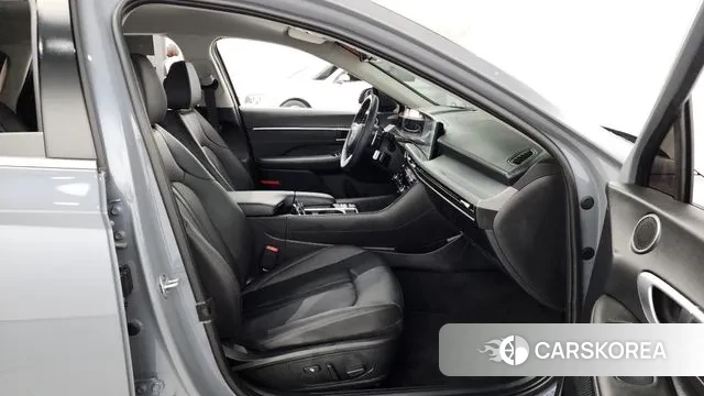 Hyundai Sonata D Edge (DN8) 2024 Серебристо-серый из Кореи, фото 2