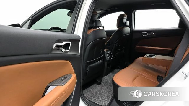 Kia Sportage 5th Generation 2022 Белый из Кореи, фото 2