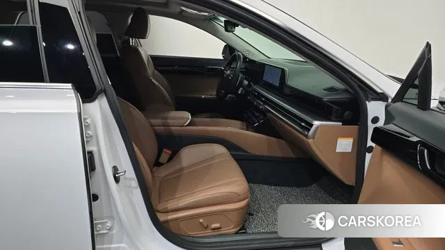 Hyundai Grandeur Hybrid (GN7) 2023 Белый из Кореи, фото 2