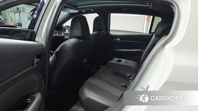 Peugeot 308 second generation 2019 Белый из Кореи, фото 2