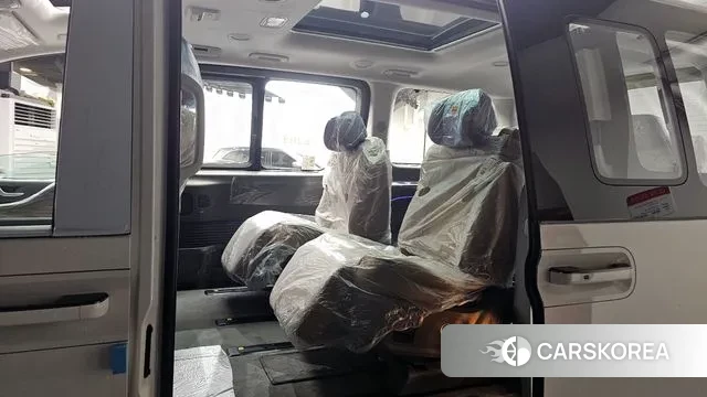 Hyundai Staria 2025 Белый из Кореи, фото 2