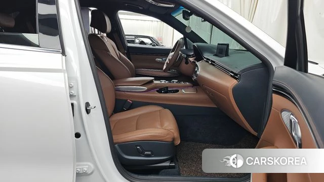 Genesis GV70 2021 Белый из Кореи, фото 2