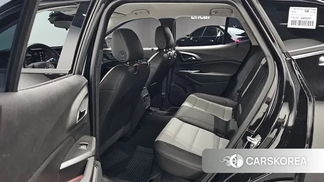 Chevrolet (GM Daewoo) Trax Crossover 2024 Черный из Кореи, фото 2