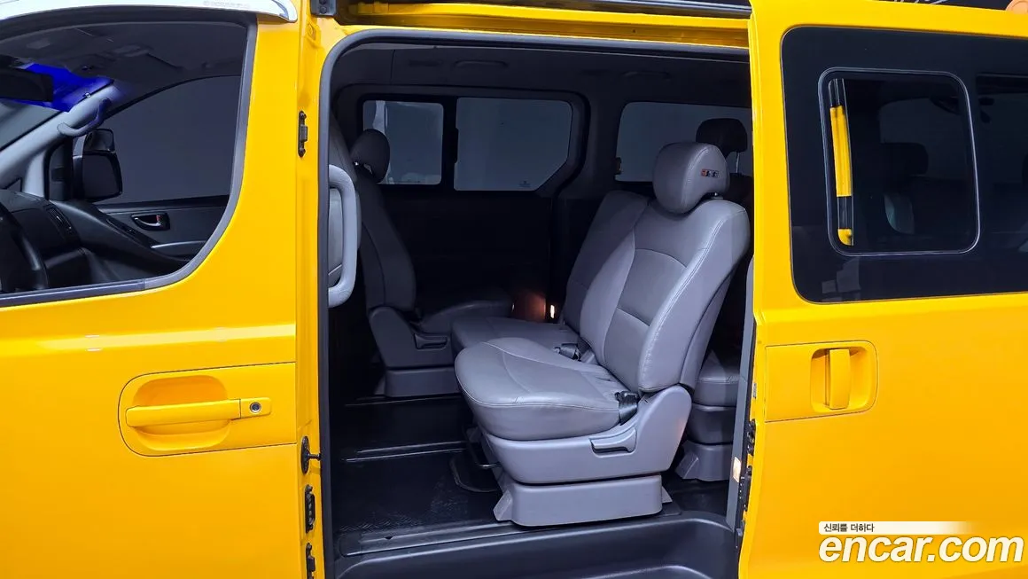 Hyundai The New Grand Starex 2018 Желтый из Кореи, фото 2