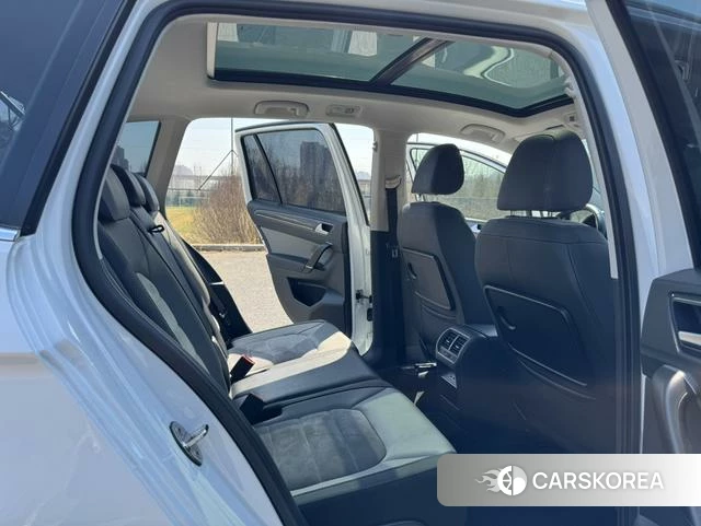 Volkswagen Golf*Jiayu 2019 Белый из Китая, фото 2