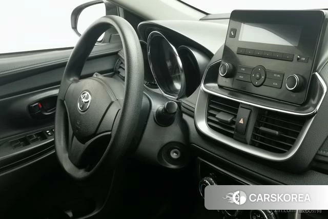 Toyota YARIS L Zhixuan 2021 Белый из Китая, фото 2