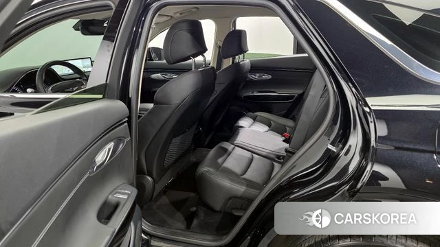 Genesis GV70 2021 Черный из Кореи, фото 2