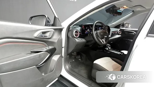 Chevrolet (GM Daewoo) Trax Crossover 2024 Белый из Кореи, фото 2