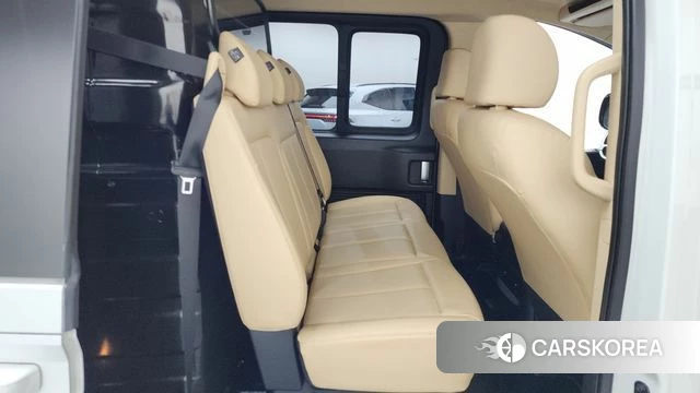 Hyundai Staria 2022 Белый из Кореи, фото 2