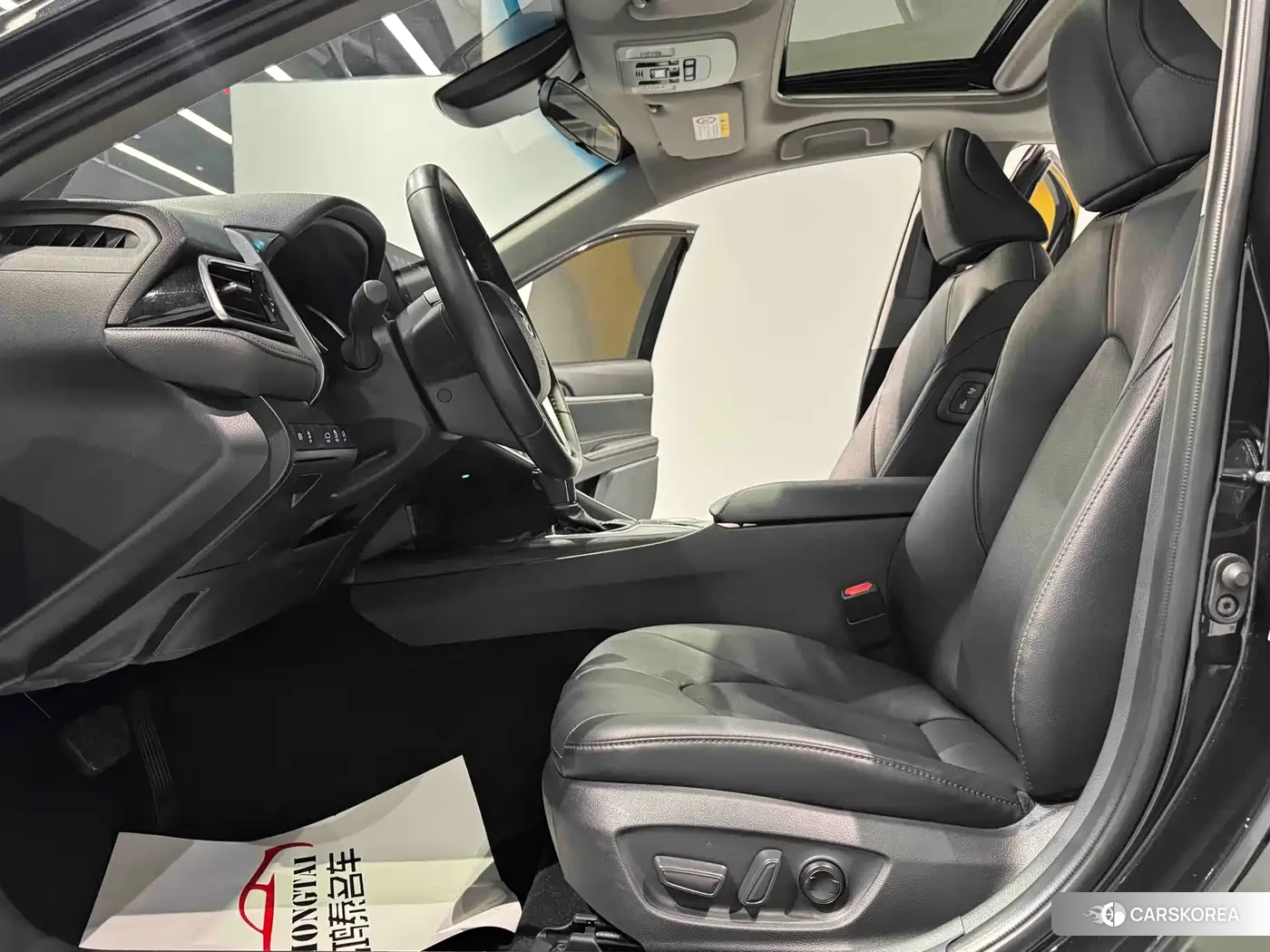 Toyota Camry 2024 Черный из Китая, фото 2