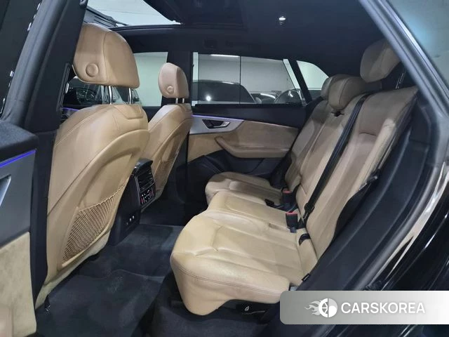 Audi Q8 (4M) 2021 Черный из Кореи, фото 2