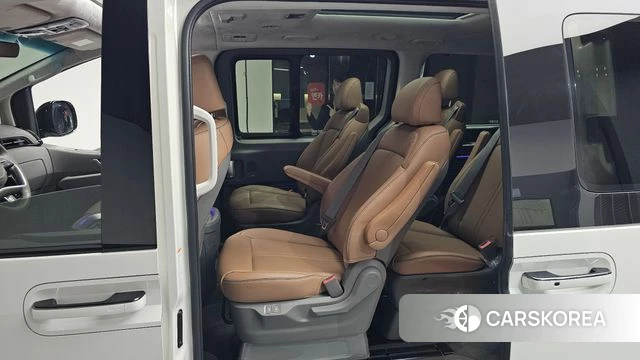Hyundai Staria 2024 Белый из Кореи, фото 2