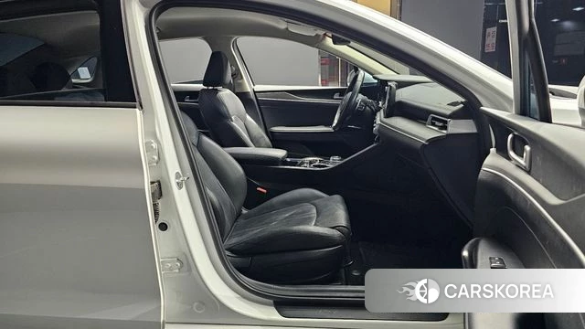 Kia K5 3rd generation 2022 Белый из Кореи, фото 2