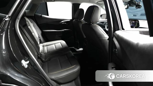 Chevrolet (GM Daewoo) Trax Crossover 2024 Черный из Кореи, фото 2