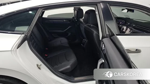 Volkswagen Arteon 2020 Белый из Кореи, фото 2