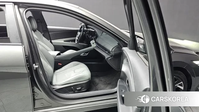 Hyundai The New Avante (CN7) 2023 Серый из Кореи, фото 2