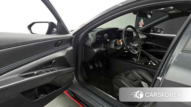 Hyundai The New Avante (CN7) 2024 Серый из Кореи, фото 2