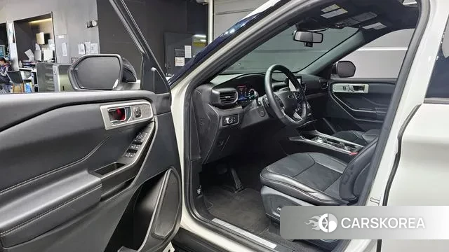 Ford Explorer 6th Generation 2020 Белый из Кореи, фото 2