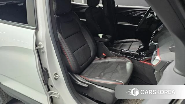 Chevrolet (GM Daewoo) Trailblazer 2022 Белый из Кореи, фото 2