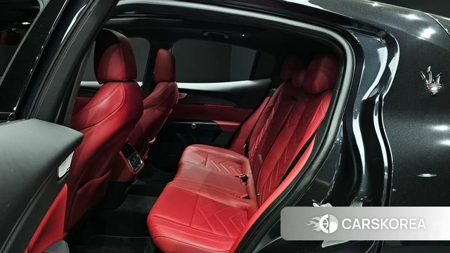 Maserati Grecale 2023 Черный из Кореи, фото 2