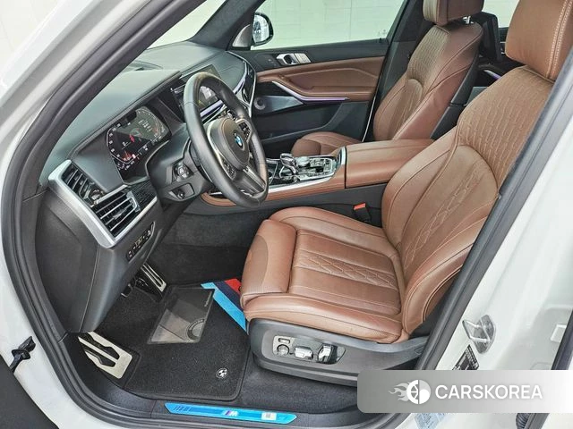 BMW X7 (G07) 2021 Белый из Кореи, фото 2