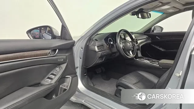 Honda Accord 10th Generation 2019 Серебряный из Кореи, фото 2