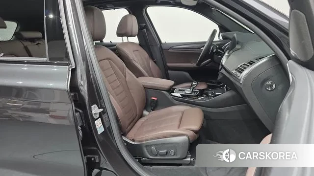 BMW X3 (G01) 2024 Серый из Кореи, фото 2