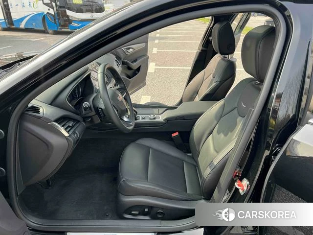 Cadillac CT5 2022 Черный из Китая, фото 2