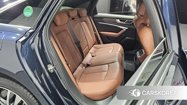 Audi A6 (C8) 2023 Синий из Кореи, фото 2