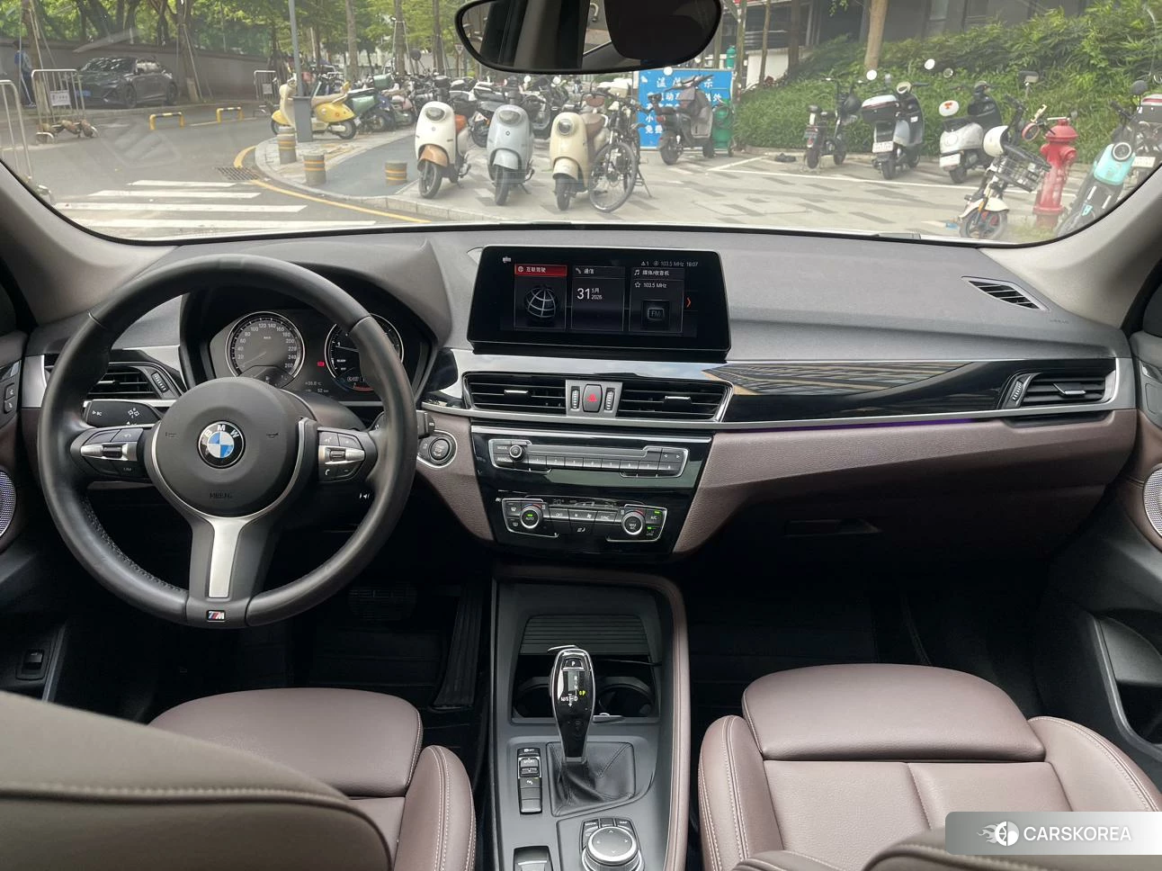 BMW X1 2021 Белый из Китая, фото 2